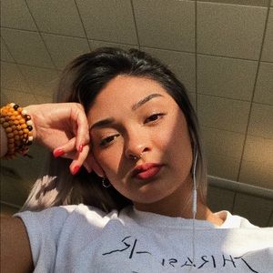 Meet your Posher, Perla